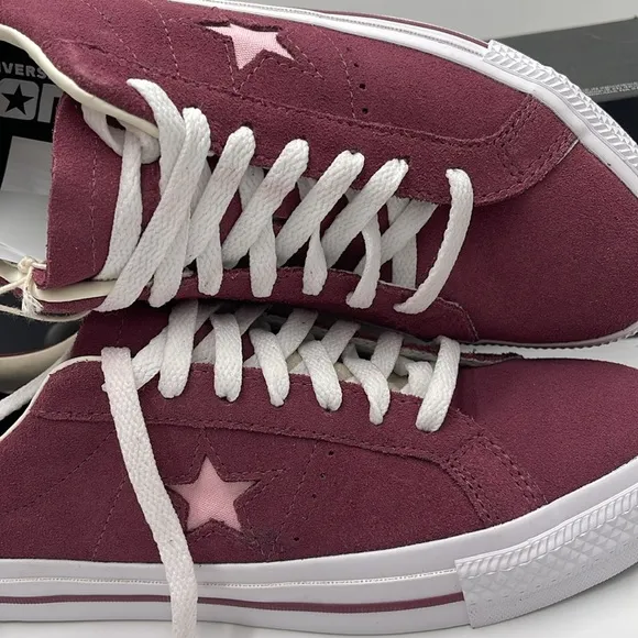 Converse Men’s Burgundy Sneakers with Star DetailA11099CONE STAR PRO OX GREY/