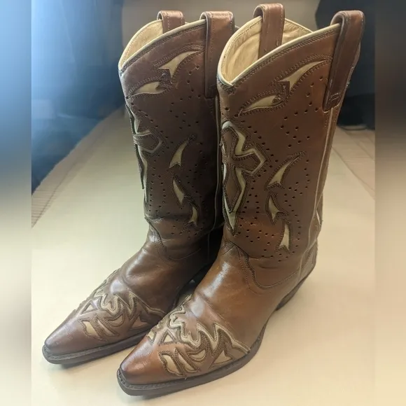 Corral Boots inlays , cross Women's Brown Mid-Calf Snip Toe Pull On Western Boot