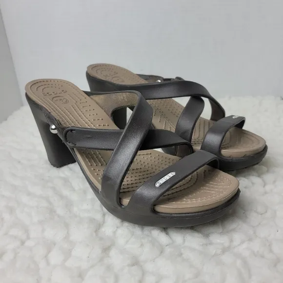 Crocs Cyprus IV Heels Sandals WOMENS Size 9 Espresso Mushroom