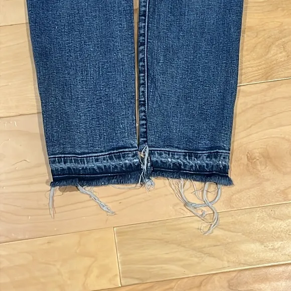 Current Elliot distressed Jeans size 29