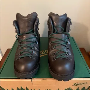 Danner Men's Brown Hiking Boots