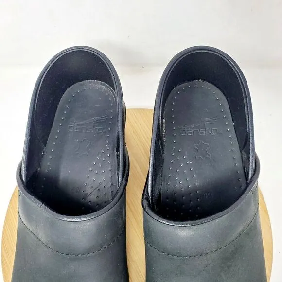 Dansko Clogs Womens 40 Matte Black Slip On Closed Toe Comfort Work Shoes