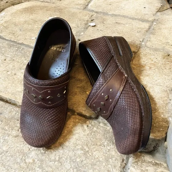 Dansko Pavan western leather Brown Slip-On mule clogs