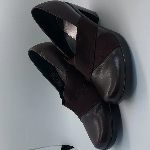Dansko Tori Brown leather slip on women's shoes‎ size 36 (5.5 US)