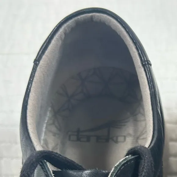 Dansko Women’s Black Leather Sneakers. Size 41 (9.5)