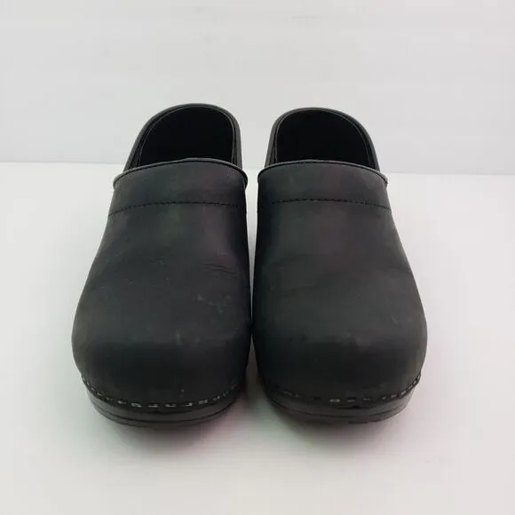 Dansko Womens Size EU 37 US 6.5-7 Matte Black Leather Slip On Work Clog Shoes