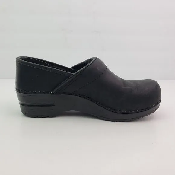 Dansko Womens Size EU 37 US 6.5-7 Matte Black Leather Slip On Work Clog Shoes