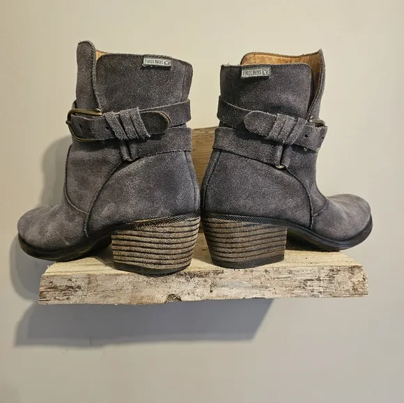 Dark Gray Pikolinos Boots 😍😍 Size 38