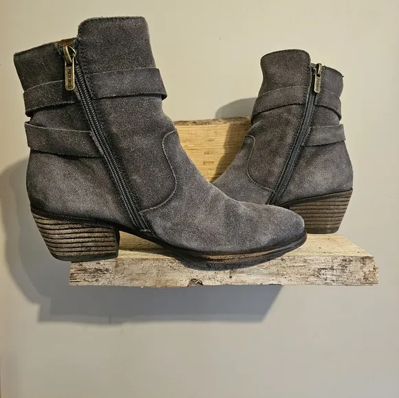 Dark Gray Pikolinos Boots 😍😍 Size 38