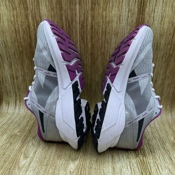 Diadora Mythos‎ Blueshield Elite Women's Size 7 Gray Running Sneakers Shoes