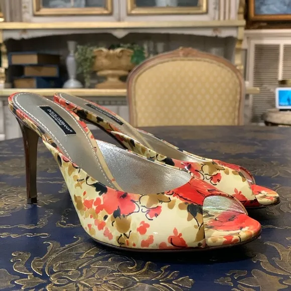 Dolce &amp; Gabbana Patent Leather Floral Print Slides Sandals Heels Size 39.5