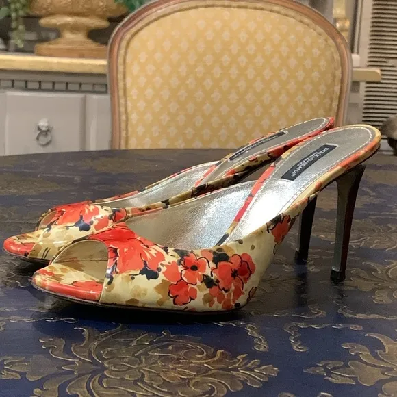 Dolce &amp; Gabbana Patent Leather Floral Print Slides Sandals Heels Size 39.5