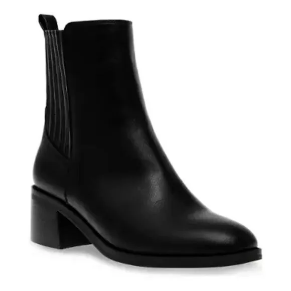 Dolce Vita Delilah Boots Chelsea Boot Black Smooth NEW Size 5.5