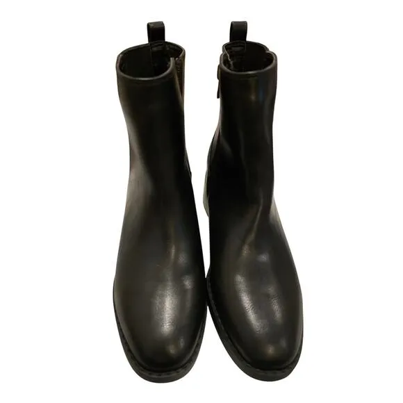Dolce Vita Delilah Boots Chelsea Boot Black Smooth NEW Size 5.5