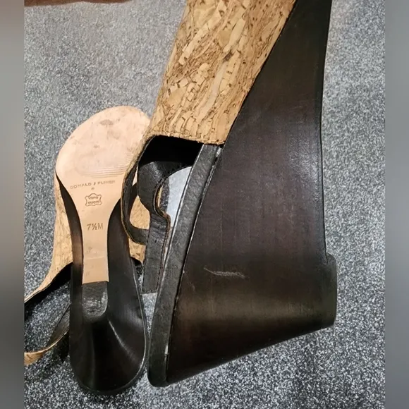 DONALD J. Pliner tan Cork Wood Sling Back Peep Toe Wedge heel Sandals SZ 7.5