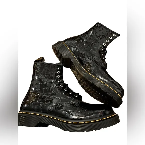 Dr. Martens 1460 W Patent Lamper Croc Embossed Boots