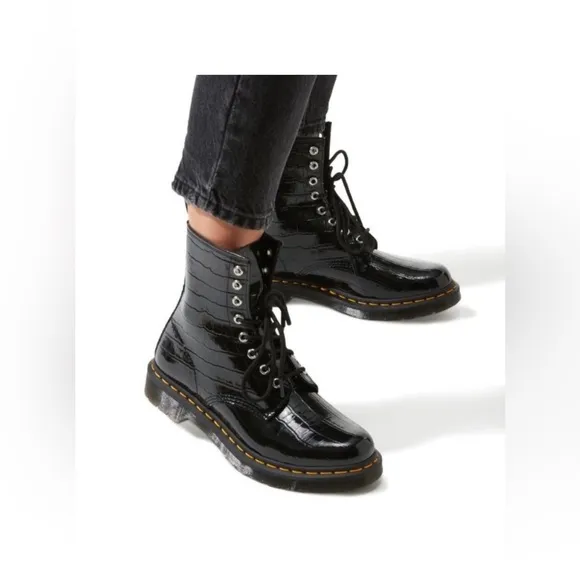 Dr. Martens 1460 W Patent Lamper Croc Embossed Boots