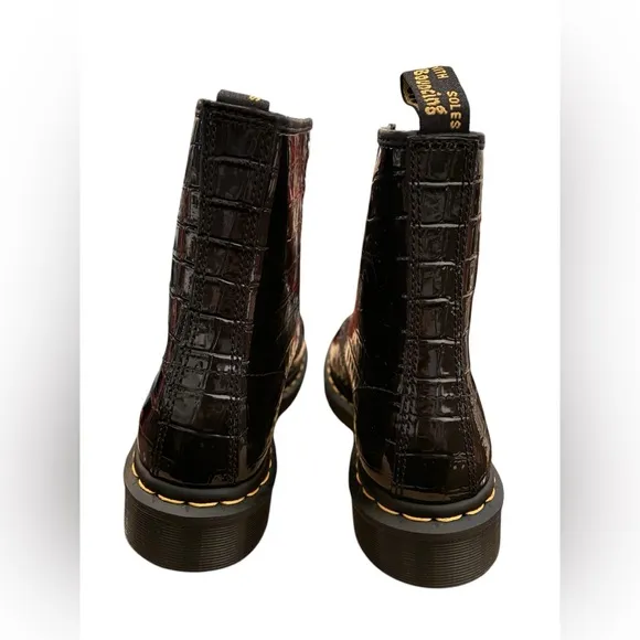 Dr. Martens 1460 W Patent Lamper Croc Embossed Boots