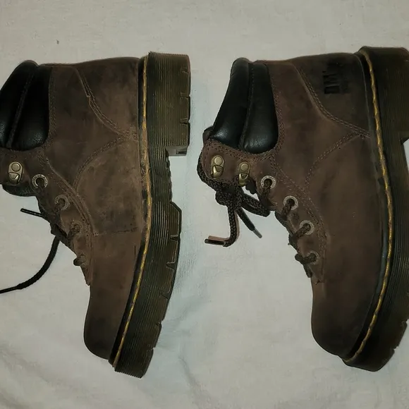 Dr. Martens boots Burnham Industrial brown 100% leather rubber soles
