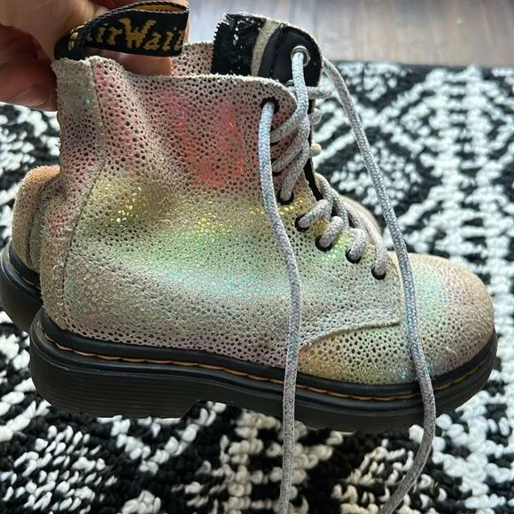 DR MARTENS Boots Iridescent Rainbow Multicolored size 8 1460 pascal t in EUC