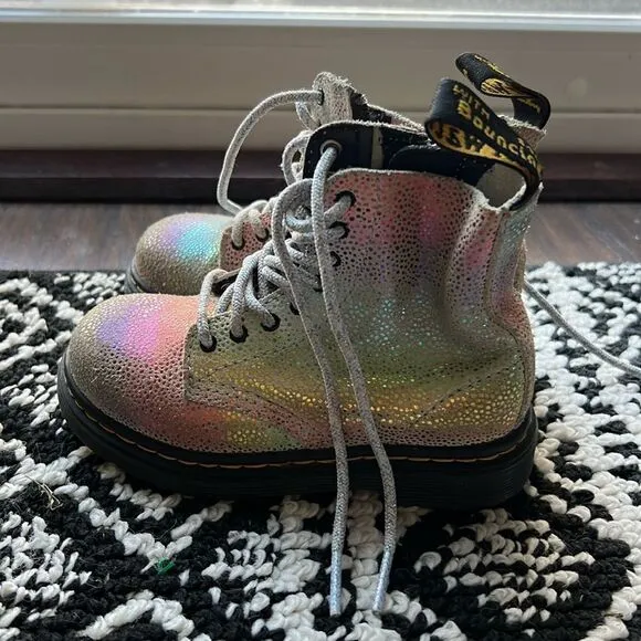 DR MARTENS Boots Iridescent Rainbow Multicolored size 8 1460 pascal t in EUC