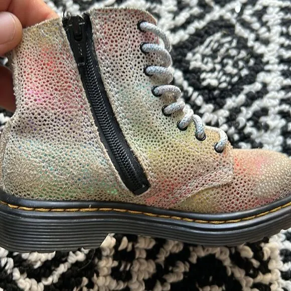 DR MARTENS Boots Iridescent Rainbow Multicolored size 8 1460 pascal t in EUC