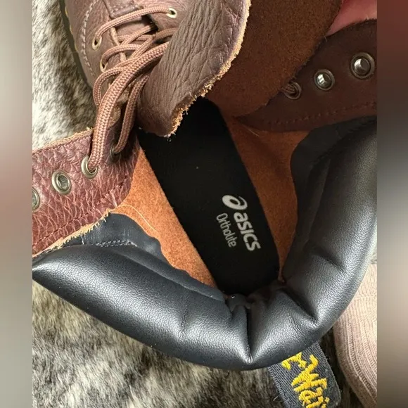 Dr Martens Santo Padded Collar Brown Leather Boot