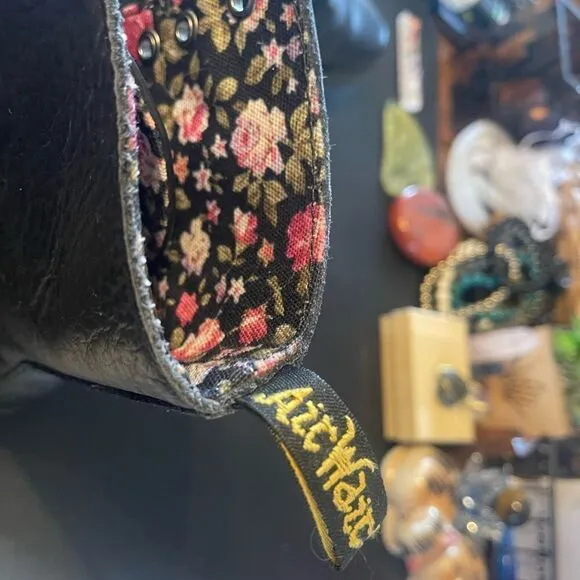 Dr Martens Stratford boots sz 6
