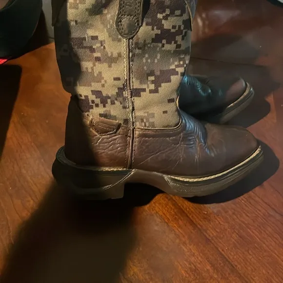 Durango Kids boots size 13M