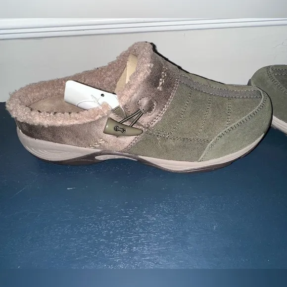 Easy Spirit Womens Efrost Slip On Shoes Dark Green Size 8W Hard to Find Color