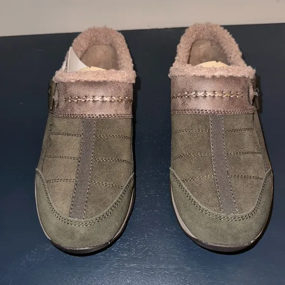 Easy Spirit Womens Efrost Slip On Shoes Dark Green Size 8W Hard to Find Color