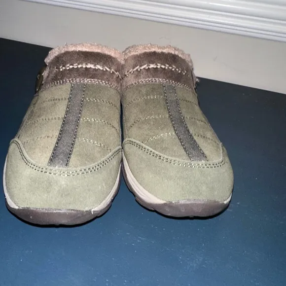 Easy Spirit Womens Efrost Slip On Shoes Dark Green Size 8W Hard to Find Color