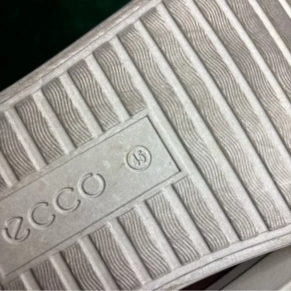 Ecco Soft Classic Leather Mens EU 45 / US 11 Brown Business Casual Sneaker Shoes