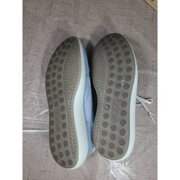Ecco Women's Size 41 - 10 Sneakers Dusty Blue Leather Soft 7 Runner 283