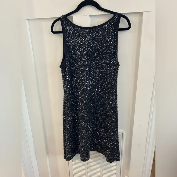 Eileen Fisher Black Sequins Sleeveless scoop neck Trapeze knee length Dress