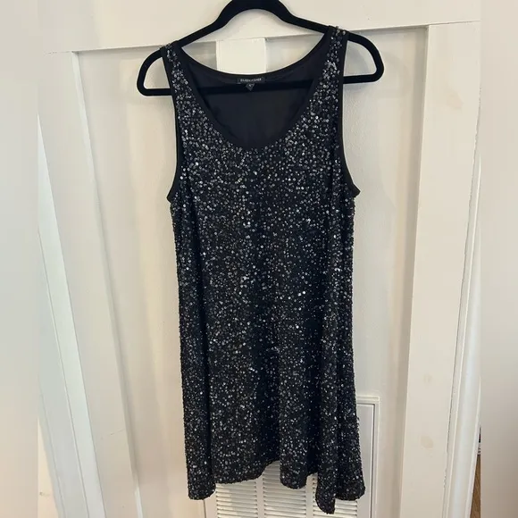 Eileen Fisher Black Sequins Sleeveless scoop neck Trapeze knee length Dress