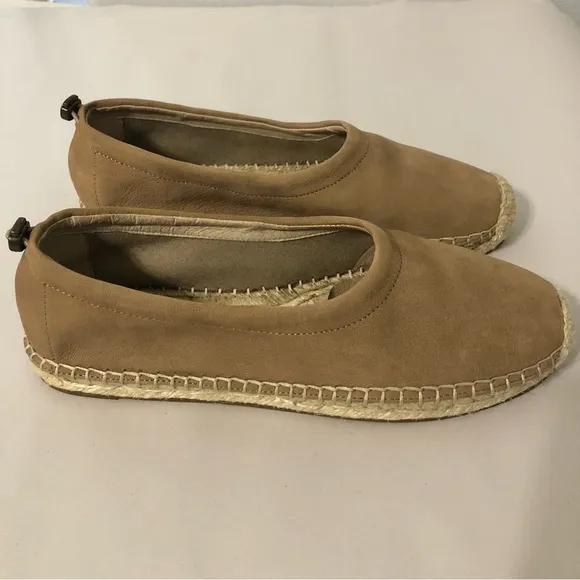Eileen Fisher Nude Beige Bali Leather Flat Slip-on Size 7