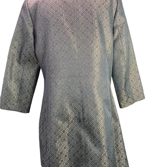 ELEGANT EUC Apostrophe LG Black/Gold Car Coat. Mid Length.