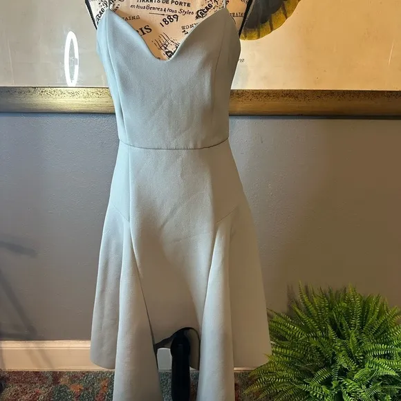 Elliatt medium dress. High low