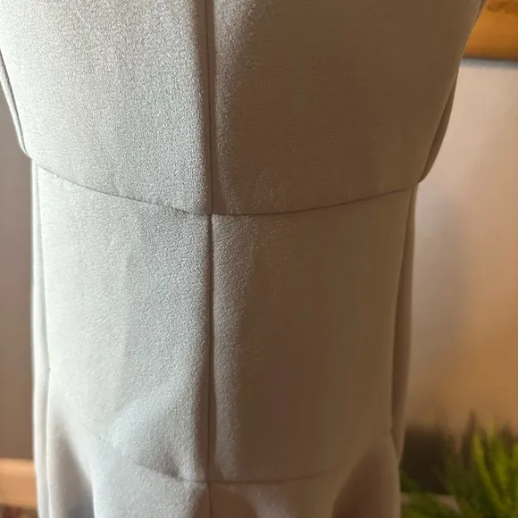 Elliatt medium dress. High low