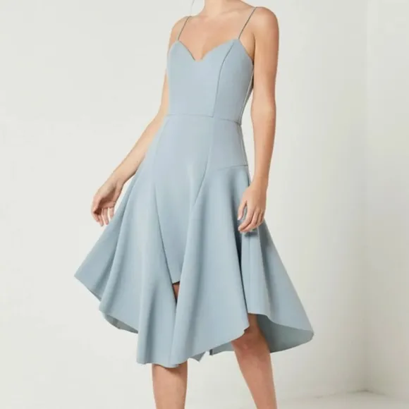 Elliatt medium dress. High low
