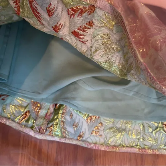 Endless Rose Women’s High End Floral Gold Threaded Skirt SZ S