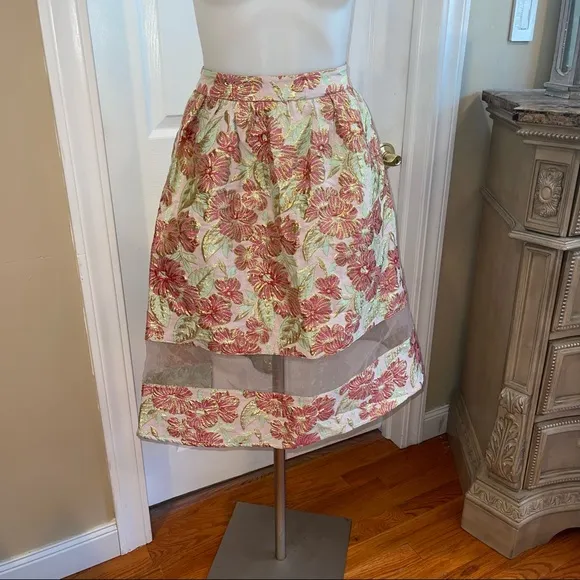 Endless Rose Women’s High End Floral Gold Threaded Skirt SZ S