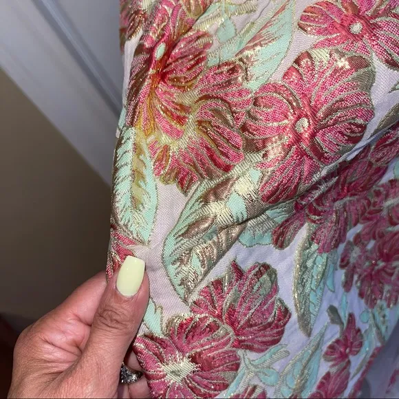 Endless Rose Women’s High End Floral Gold Threaded Skirt SZ S