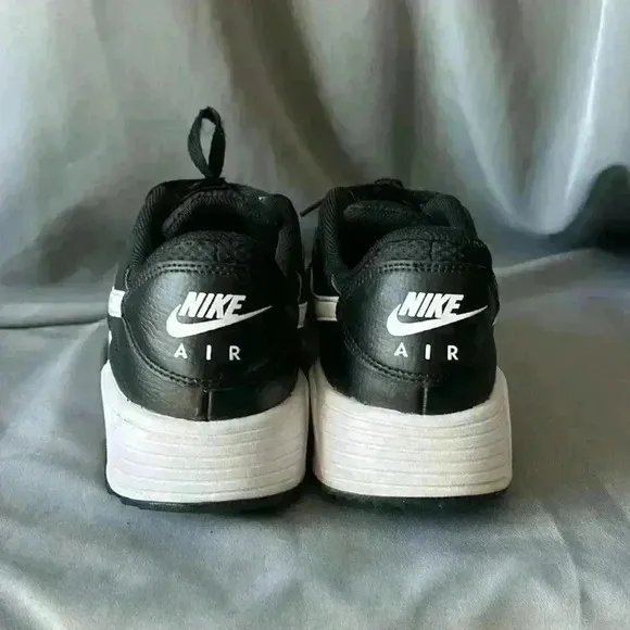 EUC Nike Air Max SC Shoes Black White CW4555-002 Men's Size 12