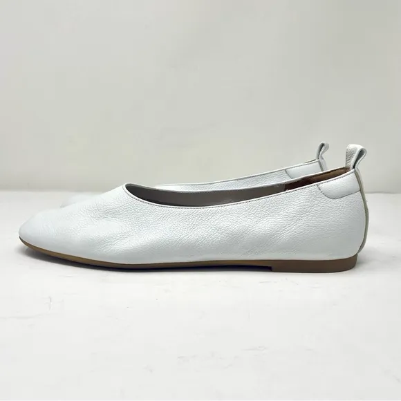 EVERLANE white leather slip on shoes, NIB, NWOT, size 9.5, made in Italy