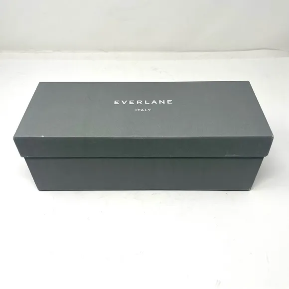 EVERLANE white leather slip on shoes, NIB, NWOT, size 9.5, made in Italy