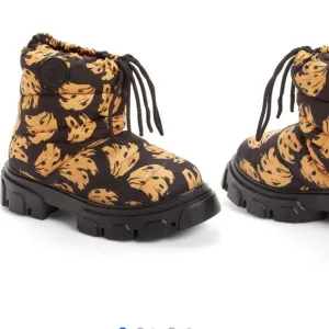 Farm Rio black banana bunch lug sole boots