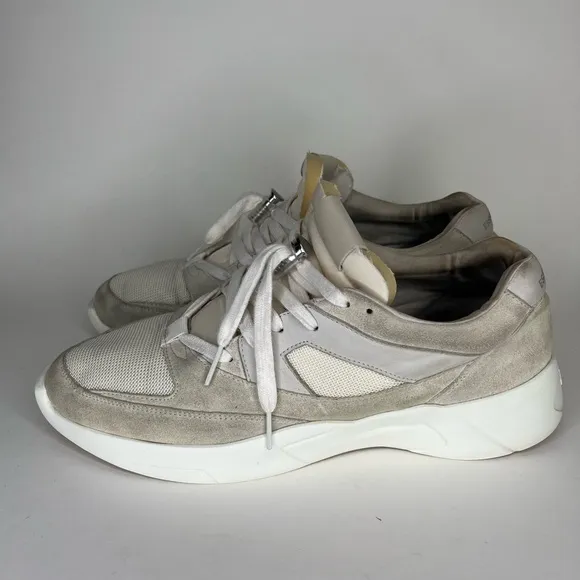 Fear of god essentials lace up casual shoes sneakers men size 42 US 9 beige