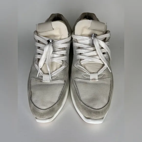 Fear of god essentials lace up casual shoes sneakers men size 42 US 9 beige